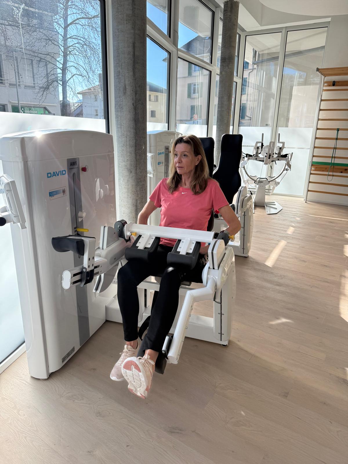 Leg strengthening on a Dr.E. exercise machine